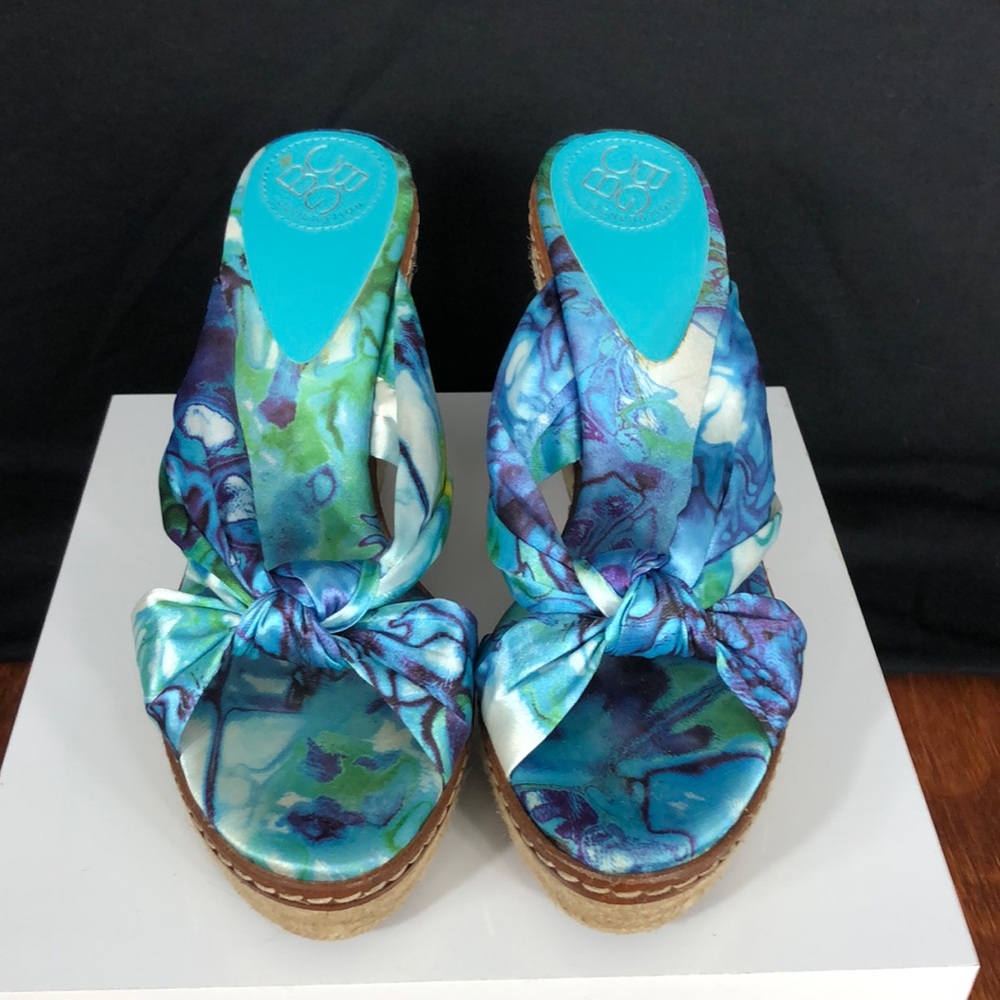 BCBGeneration Flower Burst Espadrille 4 1/2” Wedge